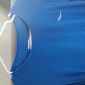 Saucony Long Sleeve Men's Large T-Shirt, Blue, Almost new